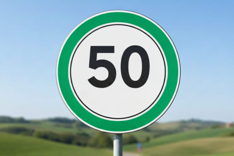 Un segnale/cartello stradale verde