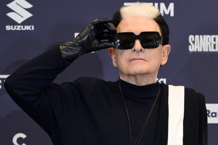 Un primo piano di Cristiano Malgioglio