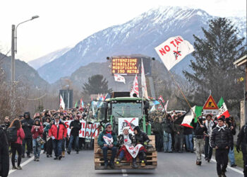 La manifestazione del movimento No Tav per ricordare i fatti di Venaus, partita da Piazza d'Armi a Susa, nel Torinese, 8 dicembre 2024.