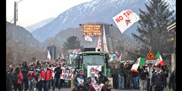 La manifestazione del movimento No Tav per ricordare i fatti di Venaus, partita da Piazza d'Armi a Susa, nel Torinese, 8 dicembre 2024.