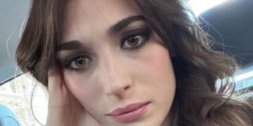 Un primo piano di Pilar Fogliati