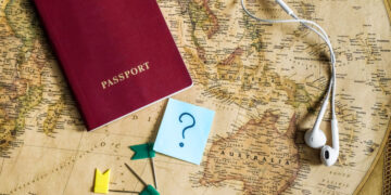 Il nuovo fenomeno che sta svuotando l’Italia: cosa spinge interi nuclei familiari a partire