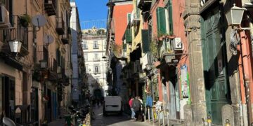 18enne accoltellato a Napoli