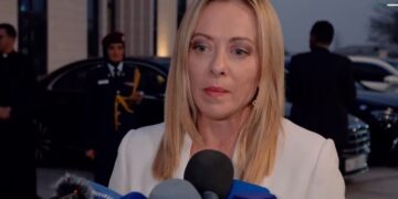 Meloni: “Il decreto armi non va contro la pace, sosteniamo l’Ucraina nella difesa”