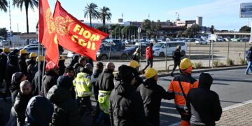 Corteo dei lavoratori dell'ex Ilva di Genova Cornigliano