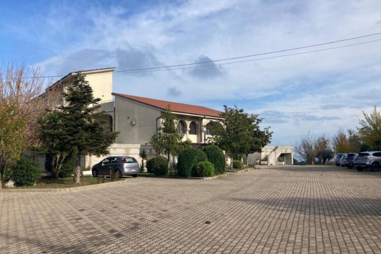 Famiglia nel bosco, audizione dei figli senza genitori