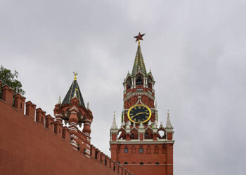 Il Cremlino chiede sicurezza per la Russia