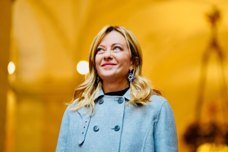 La premier Giorgia Meloni durante la cerimonia degli auguri natalizi con i dipendenti della Presidenza del Consiglio