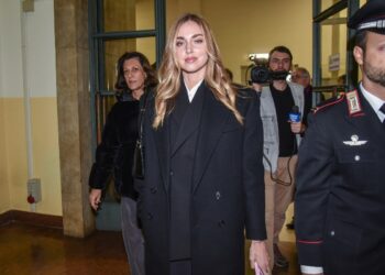 L'arrivo di Chiara Ferragni in tribunale