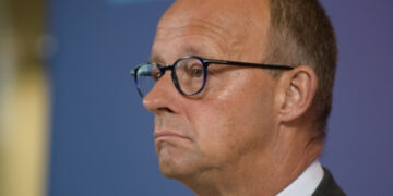 Merz avverte l'Ue sugli asset russi