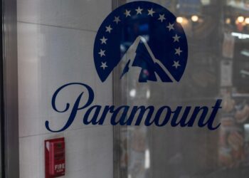 Paramount rilancia la sua offerta per Warner Bros.