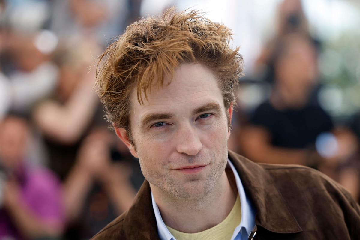 Un primo piano di Robert Pattinson