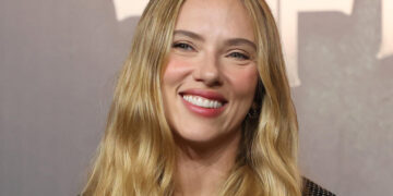 Un primo piano di Scarlett Johansson