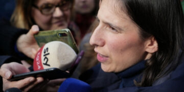 Schlein sul caro voli