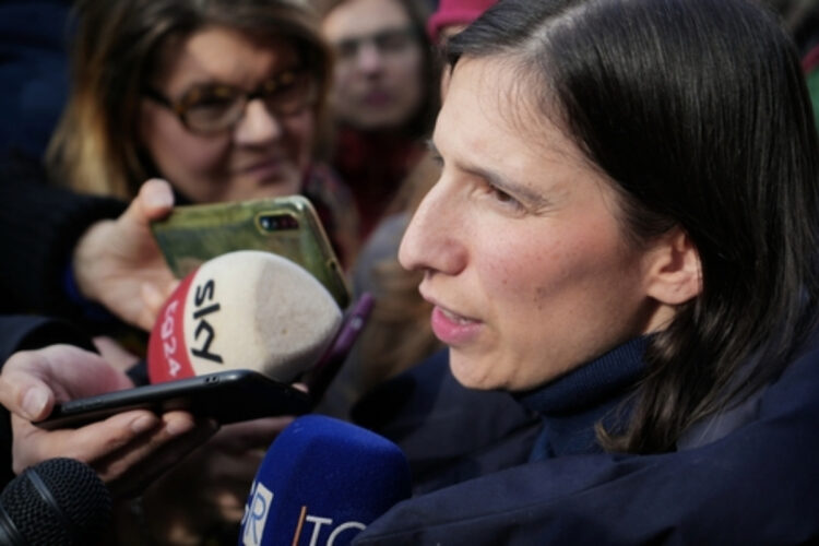 Schlein sul caro voli