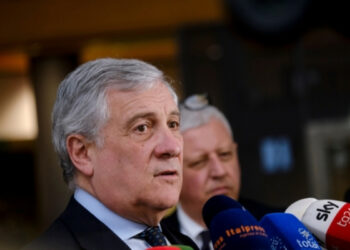 Scontro Tajani-Bonelli sui coloni israeliani