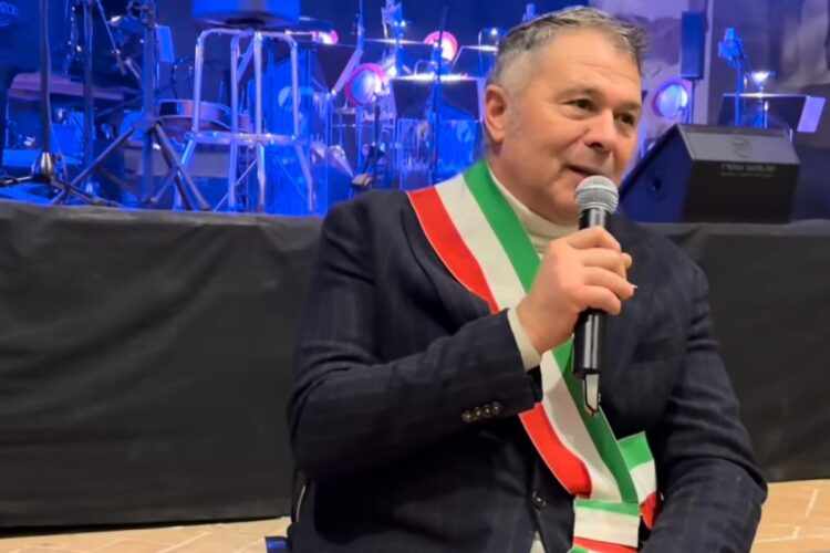 Scontro tra il sindaco di Foligno e la CGIL sulla Decima Mas