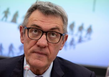 Stipendi nel Sud: la denuncia della CGIL