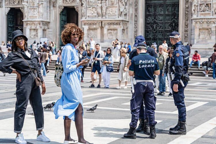 Trovato il presunto responsabile dell'accoltellamento a Piazza Duomo