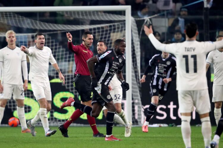 Udinese-Lazio: scontro tra biancocelesti e Simonelli