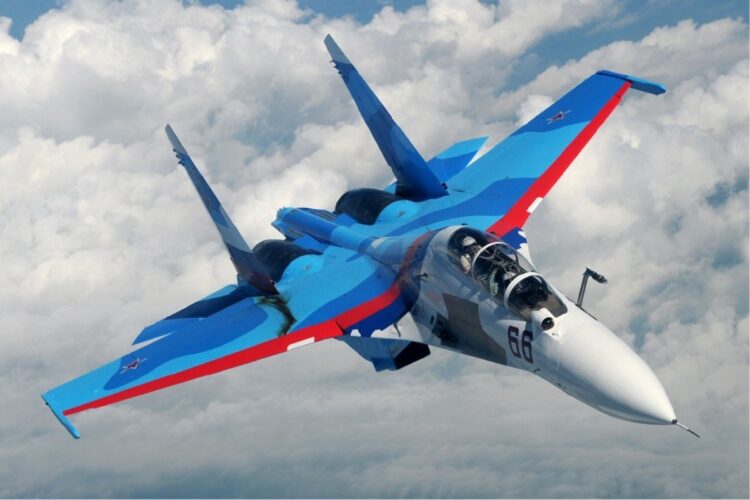 Un caccia Sukhoi Su-30