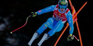 Lo sciatore Giovanni Franzoni in azione