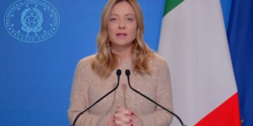 Meloni in visita a Tokyo: “Presenza in Groenlandia? Valutiamo con la Nato. Disponibili per il board a Gaza”