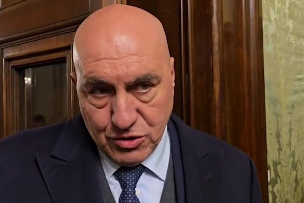 Crosetto: “Nuovo post di Trump contro Meloni? L’importante è mantenere i rapporti”