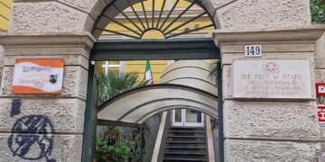 La scuola 'Domenico Chiodo' dove oggi uno studente diciottenne è stato accoltellato