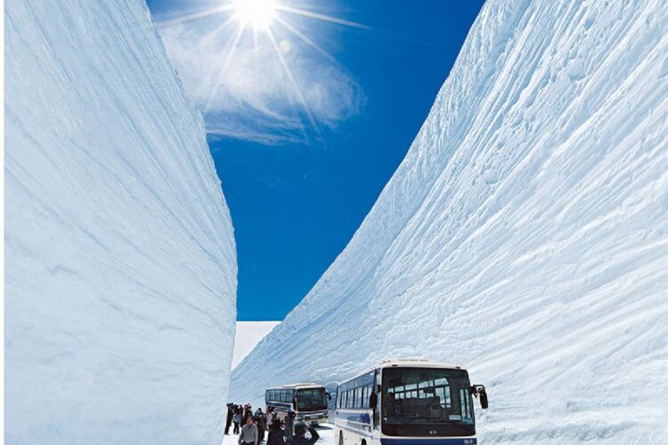Corridoio della Neve di Tateyama
