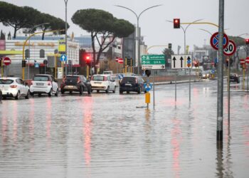Esondazione fiume Aniene a Roma