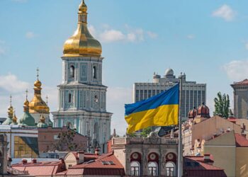 Guerra in Ucraina: Kiev prepara il trilaterale con USA e Russia