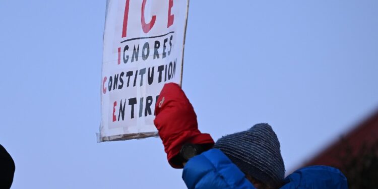 Che cos' l'ICE e perché c'entra Donald Trump
