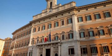 Il ricordo delle istituzioni nel Giorno della Memoria