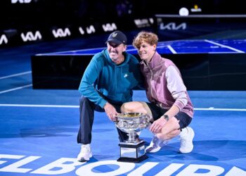 Jannik Sinner e il suo coach Darren Cahill