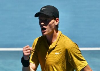 Jannik Sinner vince anche grazie alle nuove regole sul caldo