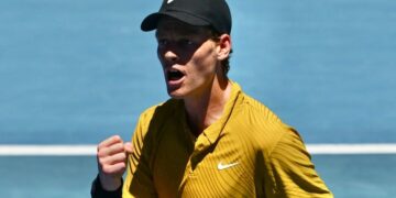 Jannik Sinner vince anche grazie alle nuove regole sul caldo