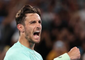 Lorenzo Musetti batte Tomas Machac dopo un'estenuante maratona e vola agli ottavi degli Australian Open
