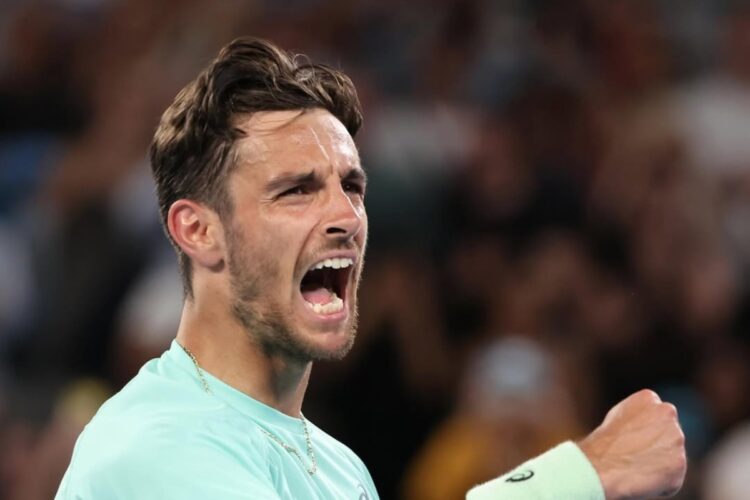 Lorenzo Musetti batte Tomas Machac dopo un'estenuante maratona e vola agli ottavi degli Australian Open
