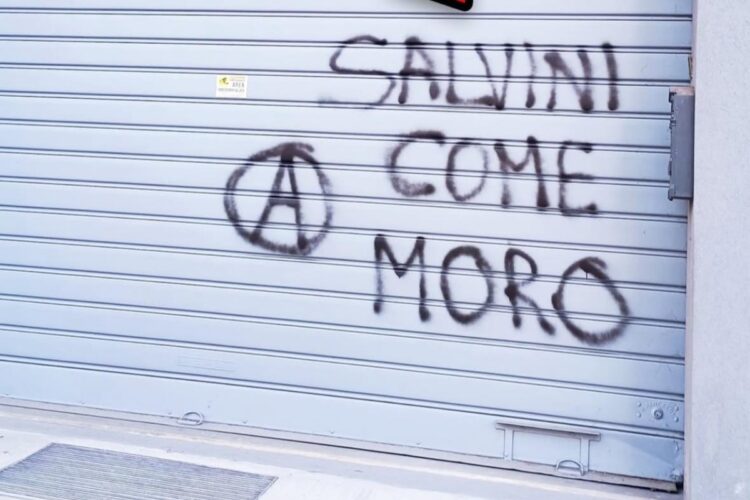 Minacce a Matteo Salvini