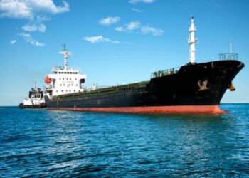 Petroliere venezuelane sfidano l'embargo USA