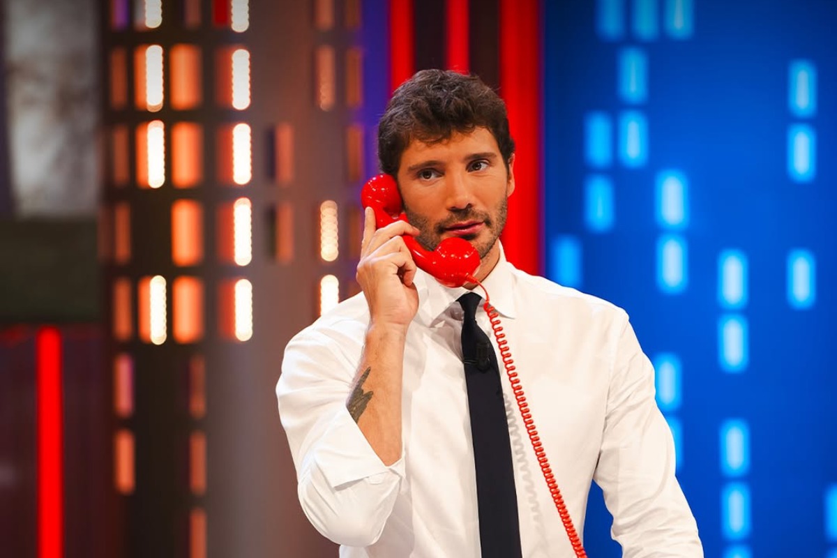 Un primo piano di Stefano De Martino