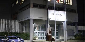 Una veduta esterna della questura di Brescia