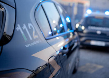 Uomo ferito al petto muore abbandonato davanti l'ospedale di Magenta