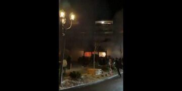 Strage a Capodanno, esplosione in un bar a Crans-Montana: almeno 40 morti e 100 feriti