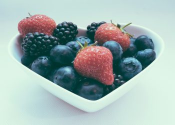 cuore fatto di frutta