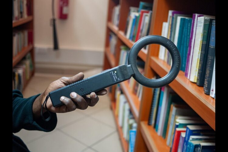 Metal detector portatile