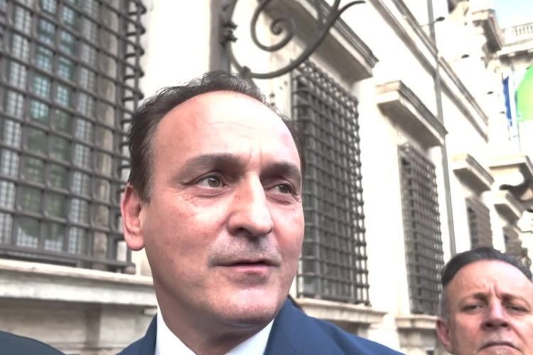 Il presidente della Regione Piemonte Alberto Cirio