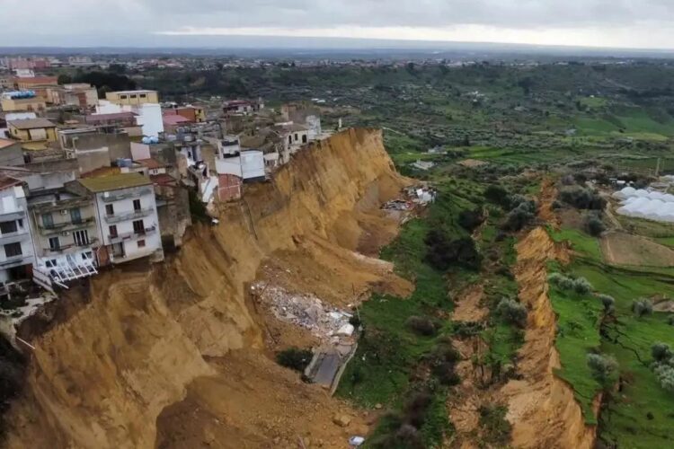 Allarme per i beni culturali a Niscemi