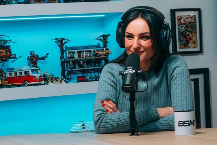 La cantante Arisa ospite del BSMT di Gianluca Gazzoli